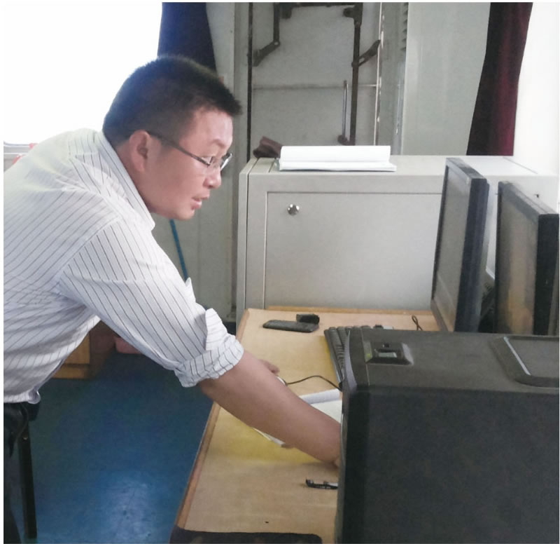 【人(rén)物(wù)志(zhì)】勤奮 敬業(yè) 奉獻——記疏浚部經理(lǐ)錢(qián)志(zhì)峰