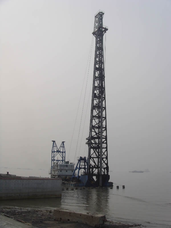 突堤碼頭工(gōng)程開(kāi)工(gōng)