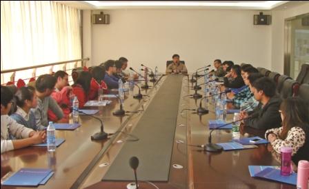 河(hé)海(hǎi)大(dà)學應屆畢業(yè)生(shēng)到(dào)我公司參觀