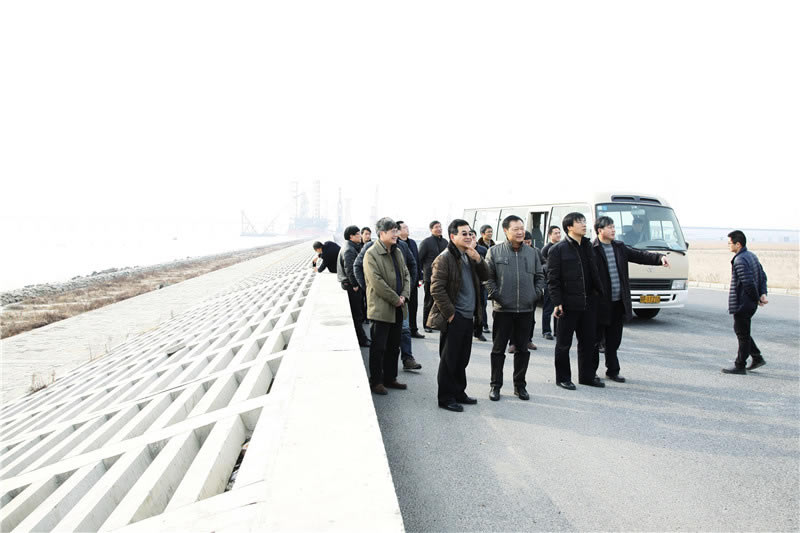 新通(tōng)海(hǎi)沙整治工(gōng)程順利通(tōng)過竣工(gōng)驗收