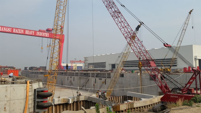 船(chuán)塢塢口圍堰拆除