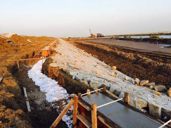 西(xī)水(shuǐ)道(dào)三期五标工(gōng)程進入施工(gōng)高(gāo)峰期